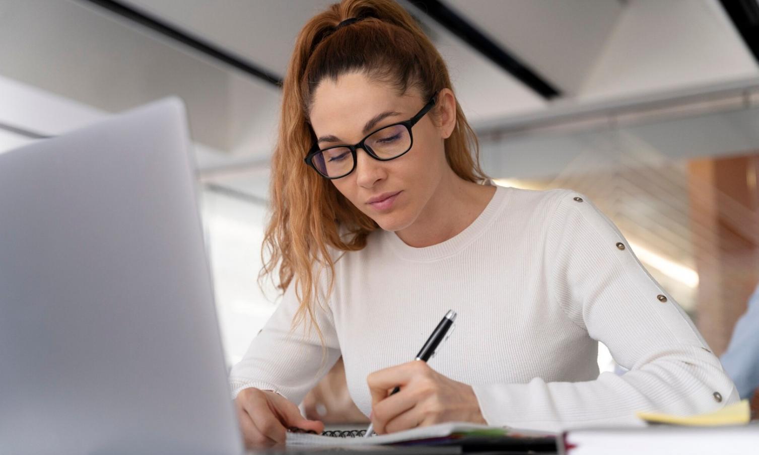 Kostenoptimierung im Mittelstand durch detaillierte Finanzanalyse